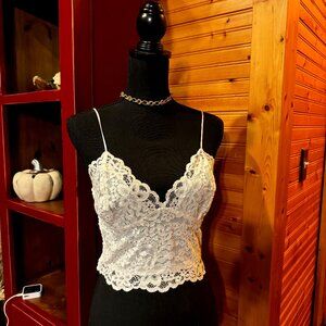 EXPRESS LACE CROP TOP